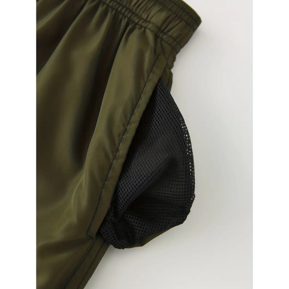 BNWT Men's Isabelle LaRue Army Green Bitcoin Swim Shorts - Picture 5 of 7